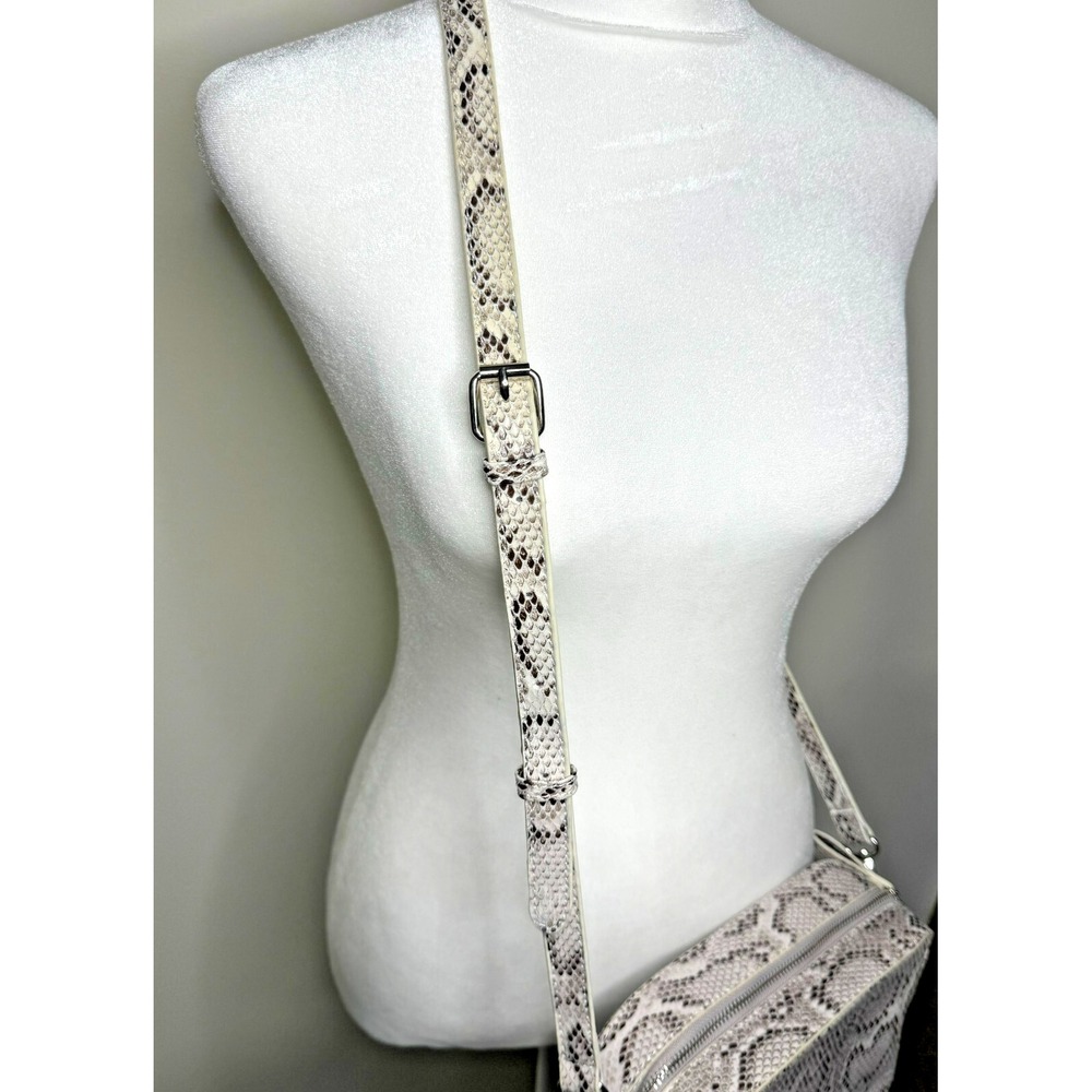 Cross-Body Gray Tan Faux Snakeskin Shoulder Bag Purse - Picture 3 of 5
